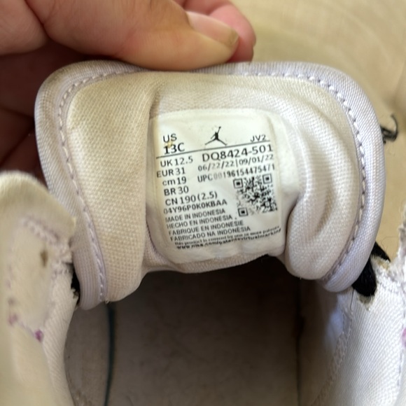 Jordan 1 Kids 13C Liliac Purple black swoosh NIKE - Picture 9 of 9